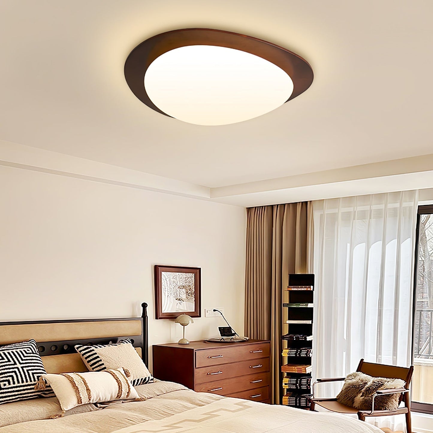 PebbleGlow | Elegancka lampa sufitowa typu flush mount z naturalnym wykończeniem imitującym usłojenie drewna