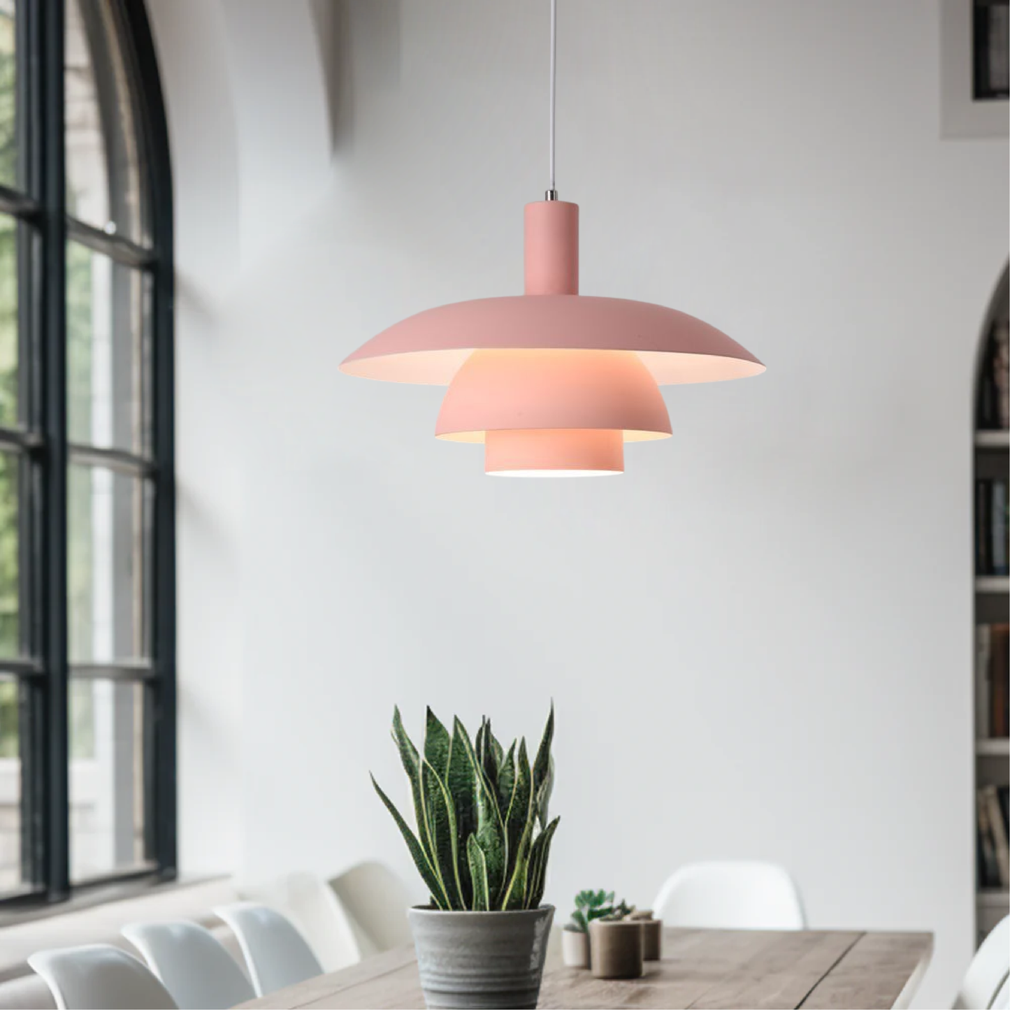 Styl skandynawski | Lampa wisząca w duńskim designie z delikatną poświatą ambientową | Minimalistyczne oświetlenie do eleganckich wnętrz