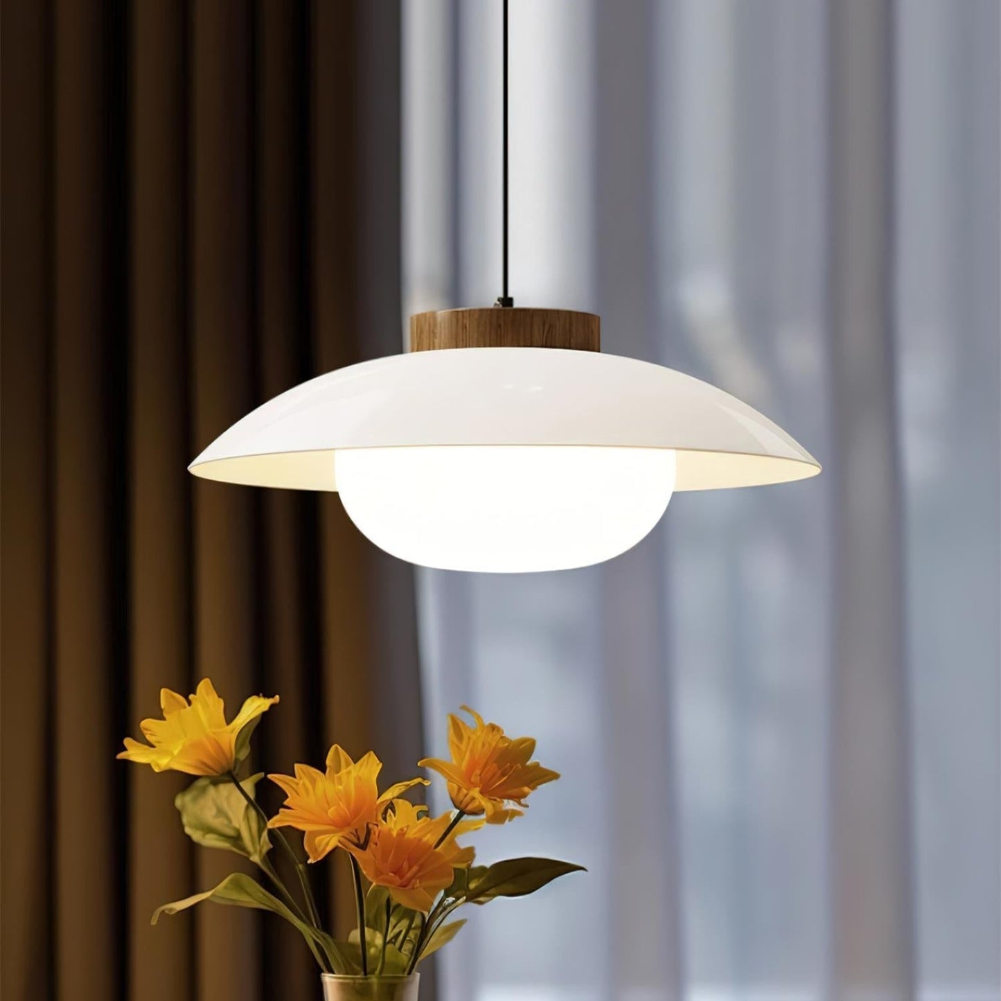 Kolekcja Sima | Lampa wisząca z regulowaną wysokością i kloszem w kształcie spodka | Nowoczesny design do wyspy kuchennej