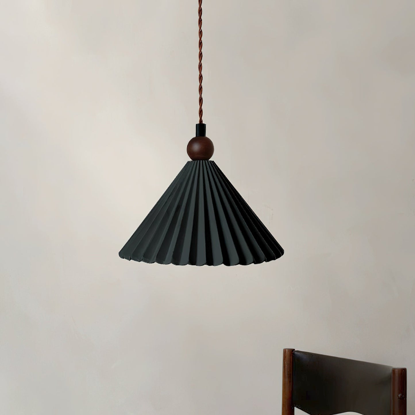 Kolekcja Skyler | Lampa wisząca z plisowanym ceramicznym kloszem | Retro-nowoczesny design do stylowych wnętrz