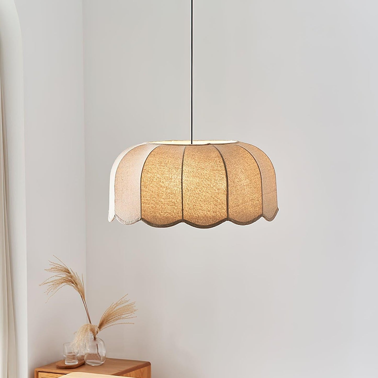 Sora | Lampa wisząca z naturalnej tkaniny i regulowaną wysokością | Eleganckie oświetlenie do kuchni dla spokojnych wnętrz