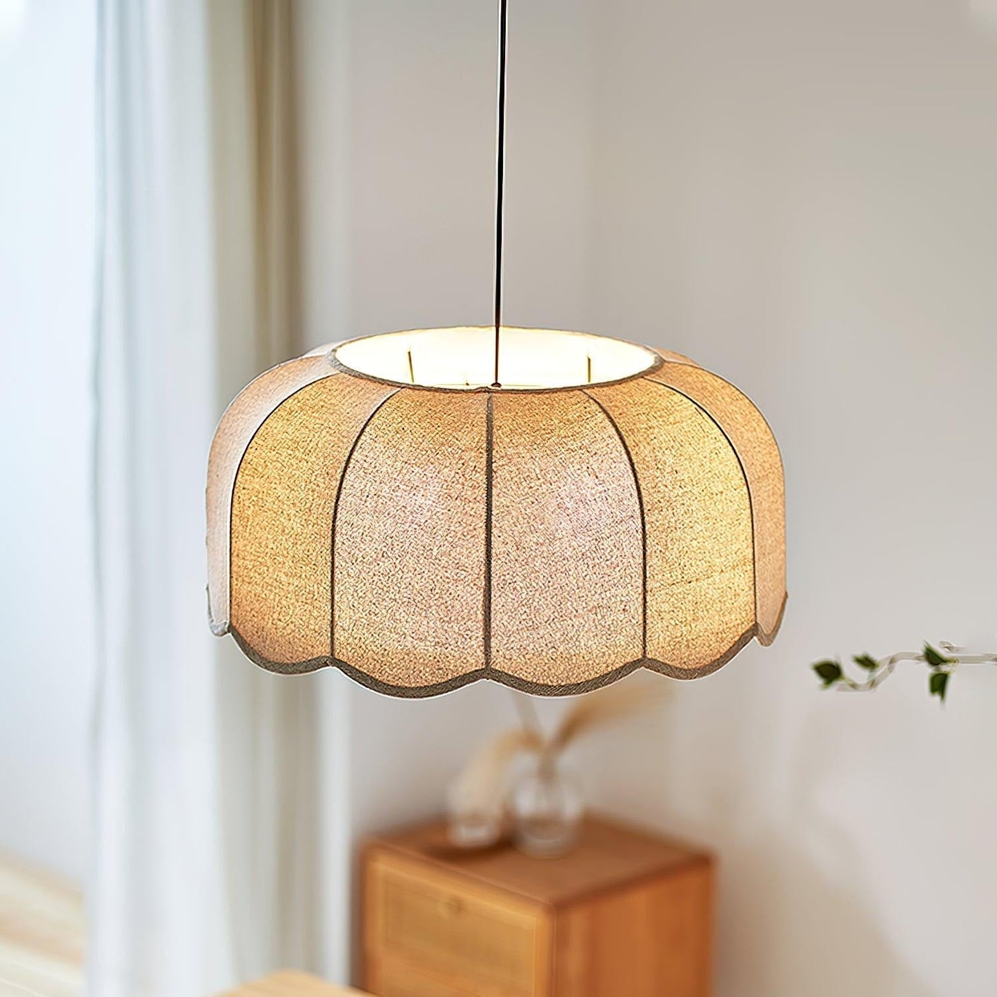 Sora | Lampa wisząca z naturalnej tkaniny i regulowaną wysokością | Eleganckie oświetlenie do kuchni dla spokojnych wnętrz