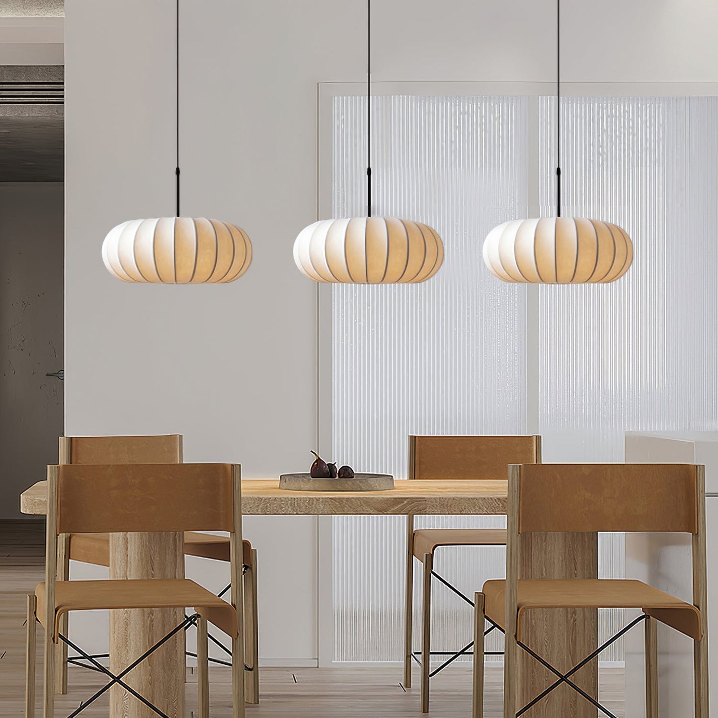 Verona | Lampa wisząca z warstwowym kloszem z tkaniny | Regulowana wysokość dla delikatnego oświetlenia ambientowego