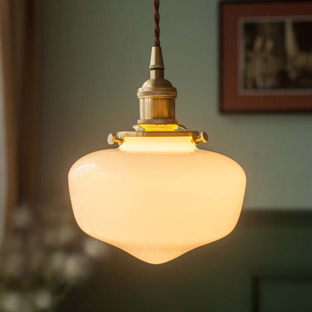 Vintage Charm | Szklana lampa wisząca z regulowaną długością | Retro mosiężny design dla eleganckiego oświetlenia
