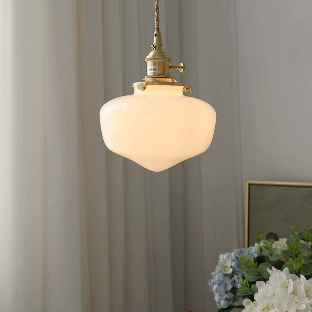 Vintage Charm | Szklana lampa wisząca z regulowaną długością | Retro mosiężny design dla eleganckiego oświetlenia