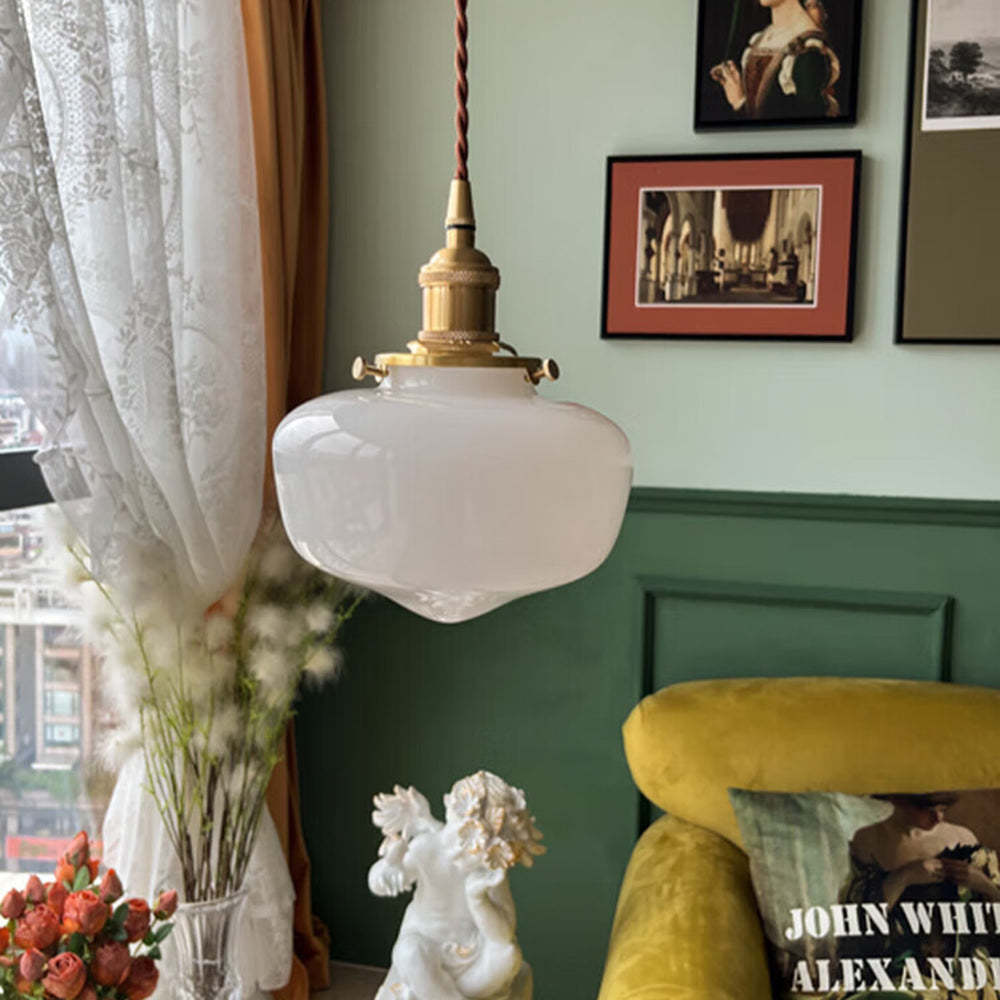Vintage Charm | Szklana lampa wisząca z regulowaną długością | Retro mosiężny design dla eleganckiego oświetlenia