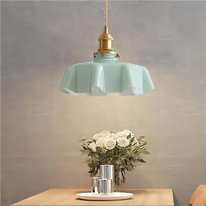 Vintageowa lampa wisząca Floral z delikatną poświatą | Elegancki retro design do bajkowych wnętrz