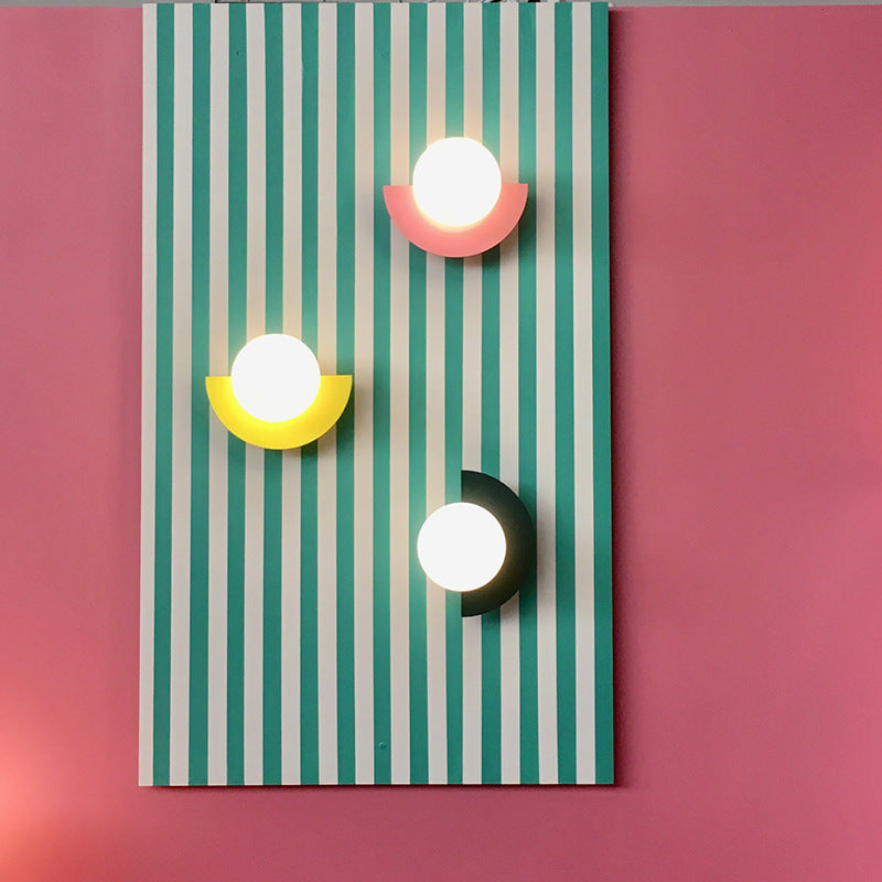 Vivi | Nowoczesna kolorowa lampa ścienna | Stylowe oświetlenie do nowoczesnych wnętrz
